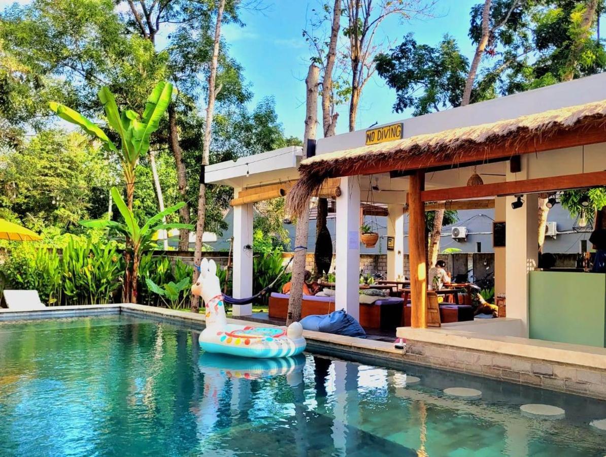 Twiny'S Hotel Kuta  Buitenkant foto
